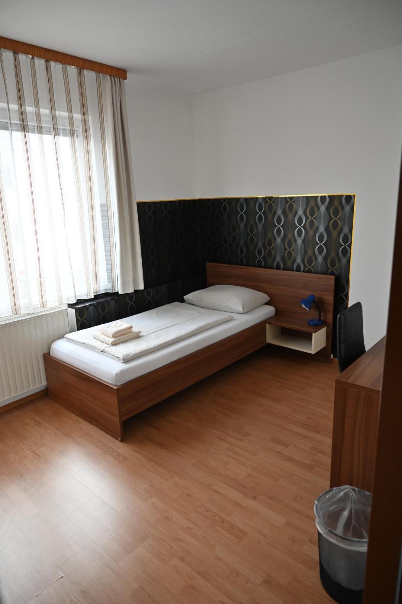 Pension Haus Nova Wiener Neustadt Zewnętrze zdjęcie
